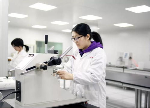 盛虹集團(tuán) 以創(chuàng)新研發(fā)踐行長(zhǎng)三角一體化，連續(xù)兩天獲《新聞聯(lián)播》點(diǎn)贊